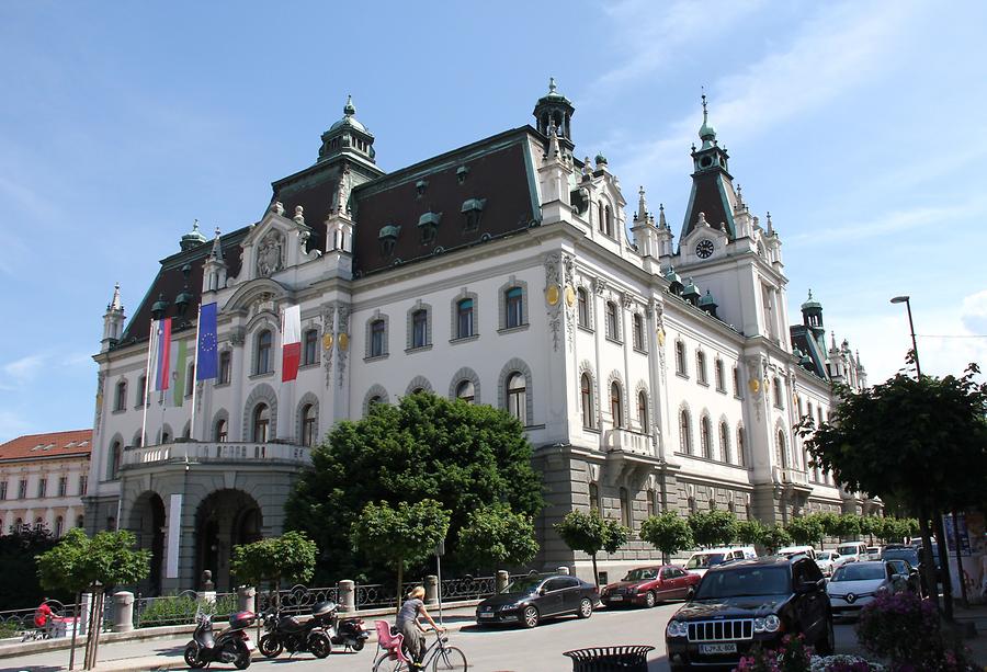 Congress Square - University; Administrative Building