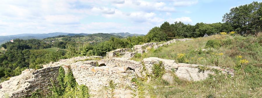 Pyramid Hill - Ruins