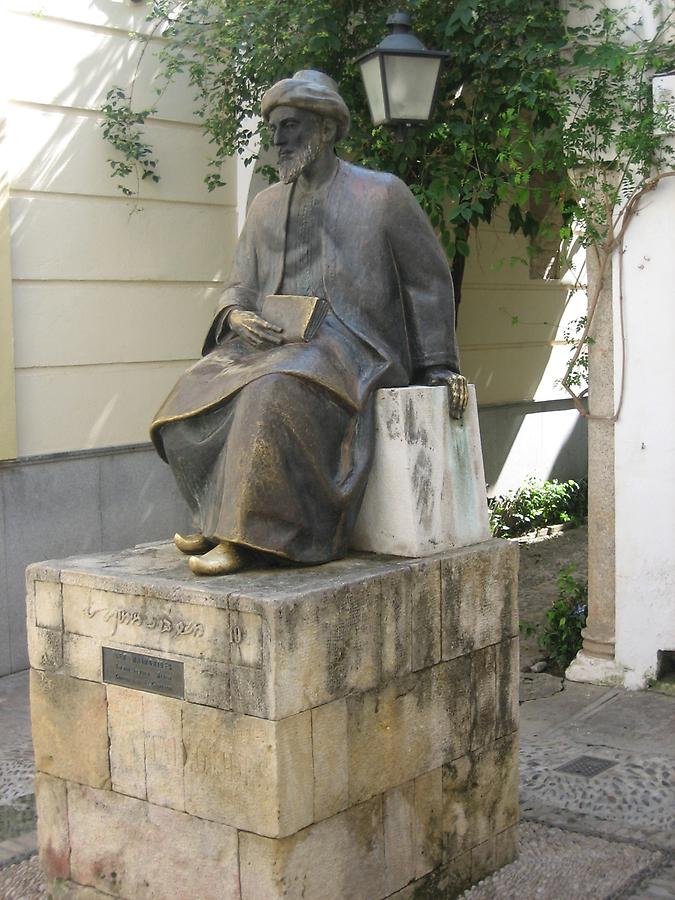 Cordoba - Monumento a Maimonides