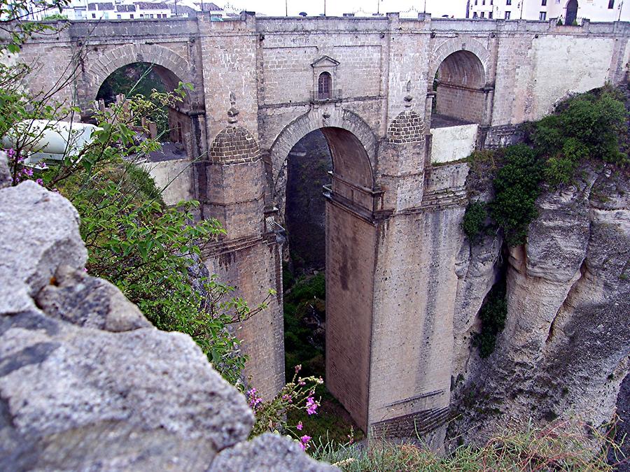 Ronda Puente Nuevo - 98m high