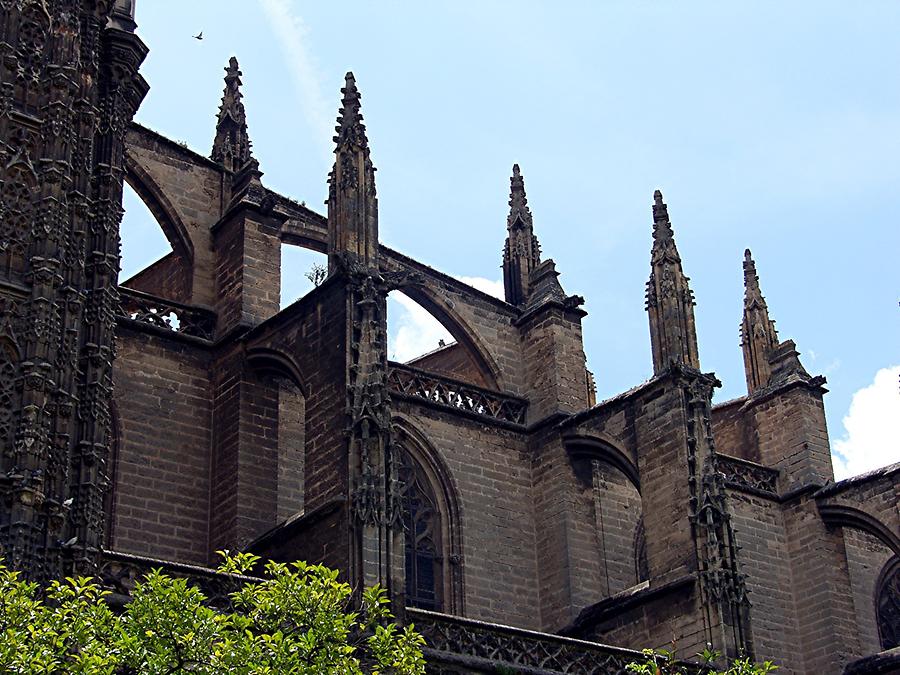 Seville Cathedral - Supporting constructs