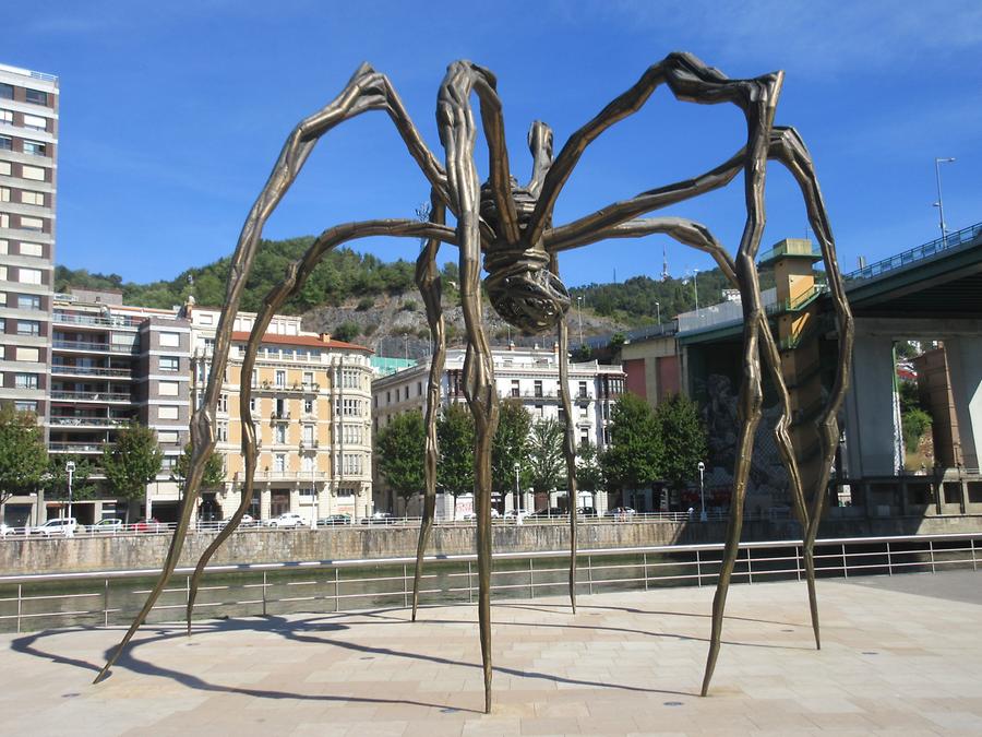 Bilbao - Guggenheim Museum - Louise Bourgeois 'Maman' 2001