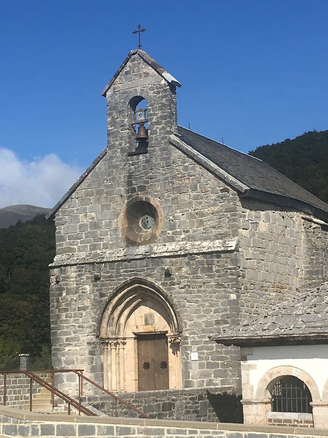 Roncesvalles - Iglesia de Santiago