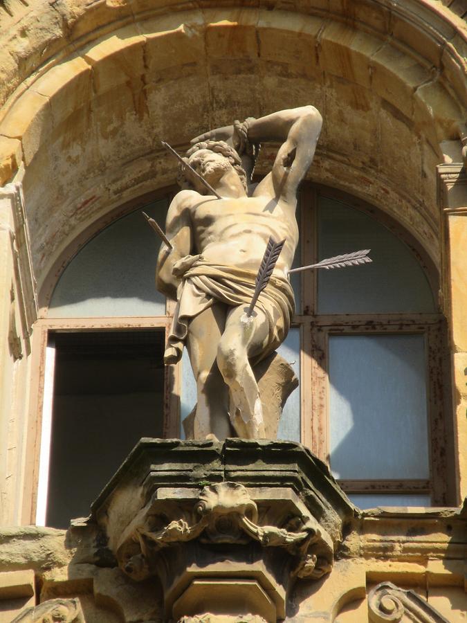 San Sebastian - Basilica Santa Maria - San Sebastian Statue