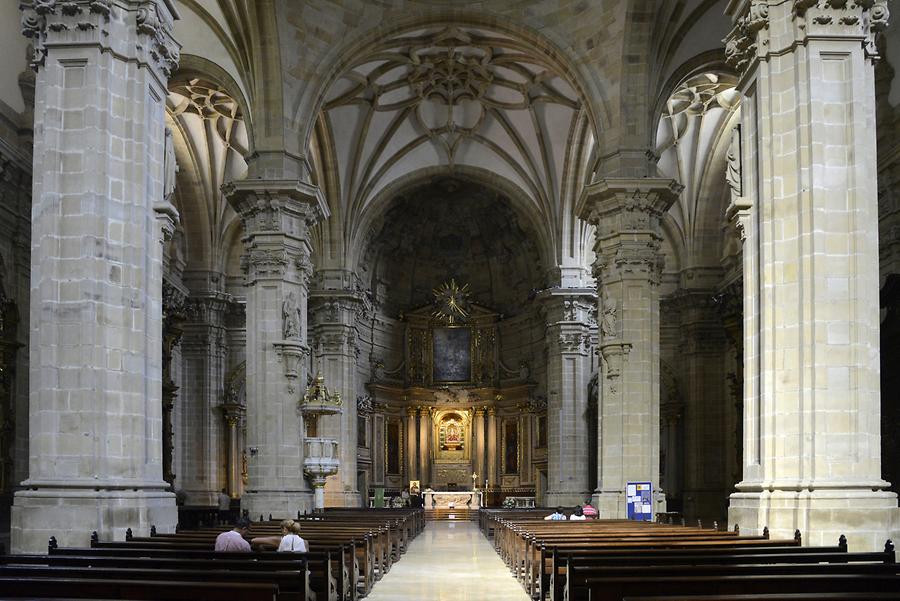 Iglesia de Santa Maria Inside