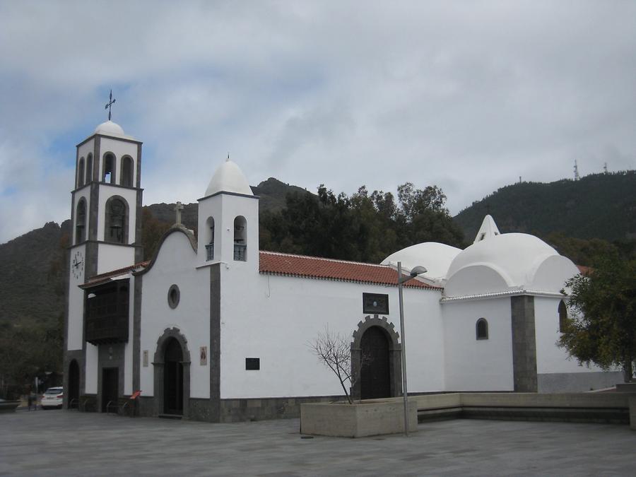 Santiago del Teide - Iglesia Santiago de Campostela