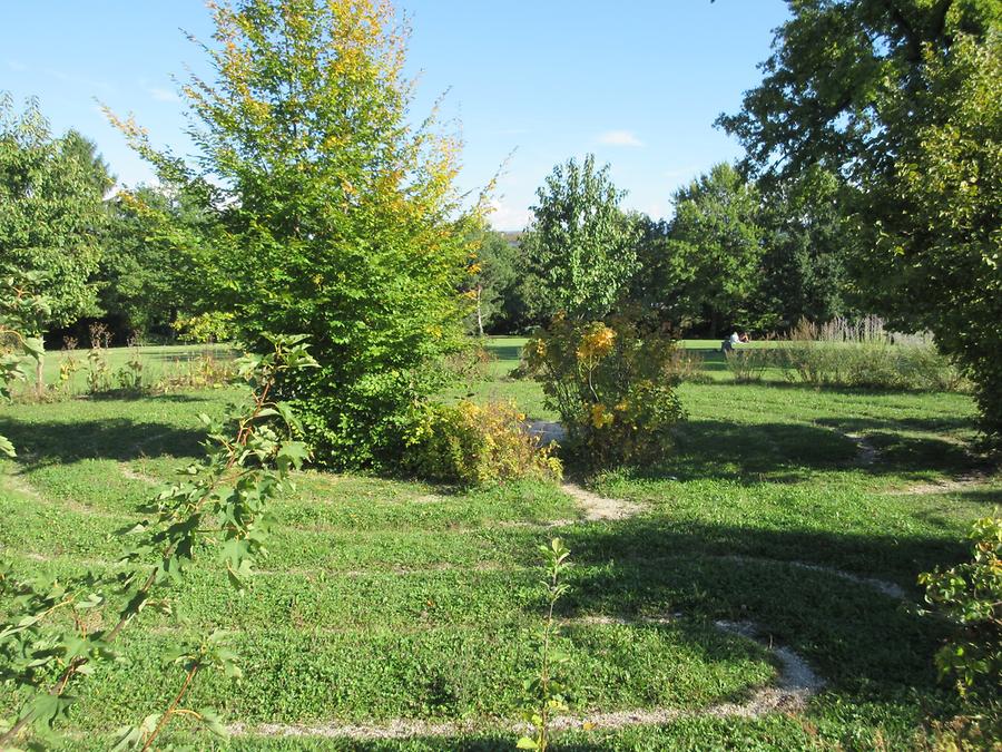 Geneva - Trembley Park; Labyrinth 'Vert de Genève'