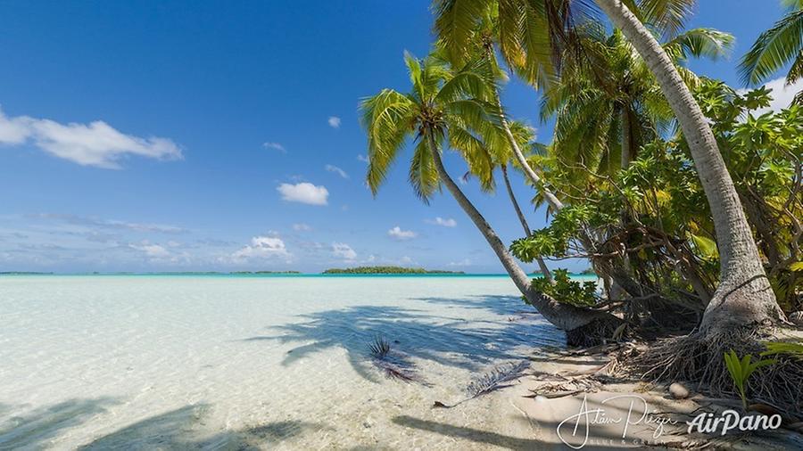 Blue Lagoon. Rangiroa, French Polynesia, © AirPano 