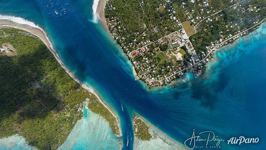 Avatoru Pass. Rangiroa, French Polynesia, © AirPano 