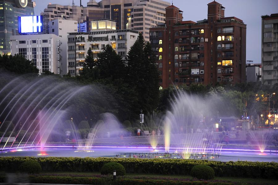 Fountain Sun Yat Sen Park