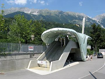 Station Löwenhaus der Hungerburgbahn in Innsbruck