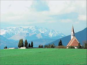 NP20_Peterskirche Schneebergblick_K Kracher.jpg