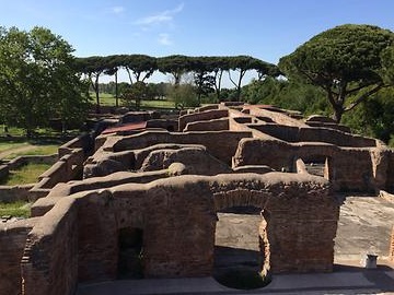 Ostia - Historical temple, Photo: T. Högg