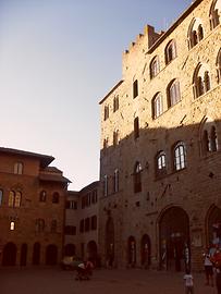 Volterra, Piazza dei Priori - Main Square, Photo: T. Högg