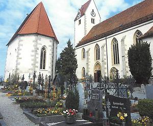 Die gotische Kirche, die in Rainbach um 1330 entstand, wurde im letzten Drittel des 15. Jahrhunderts umgebaut und vergrößert.