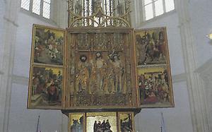 Die Pulkauer Filialkirche zum kostebaren Blut Christi: Der Anlass für den Kirchenbau war ein Hostienwunder, das im Jahre 1338 stattgefunden haben soll. Der spätgotische Flügelaltar wird zu den schönsten in Österreich gerechnet.