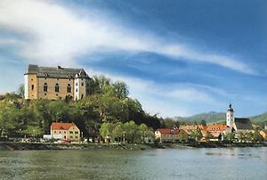 Grein an der Donau erlebte vom 15. bis zur Mitte des 18. Jahrhunderts seine Blütezeit, ehe der Stadt im Jahre 1848 die Privilegien und Handelsfreiheiten entzogen wurden.