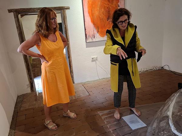 Eva Surma (links) und Sylvia K. Kummer
