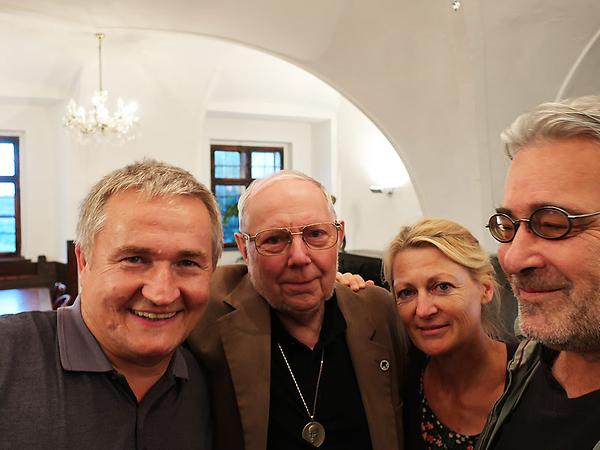 Von links: Ewald Ulrich, Hermann Maurer, Ursula Glaeser und Martin Krusche. (Photo: Kunst Ost)