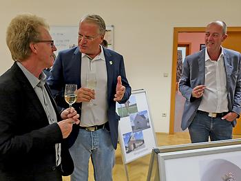 Drei Bürgermeister als regionale Kooperationspartner, von links: Werner Höfler, Peter Moser und Robert Schmiersdorfer. (Foto: Martin Krusche)