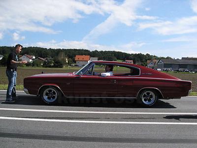 Reisinger 2008 beim Beschwören eines Dodge Charger, erstes Baumuster.