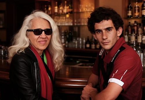 Schwarz und Ayrton Senna in Bologna.
