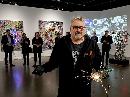 KI-Produkt: Der virtuelle Krusche im Kulturbetrieb.