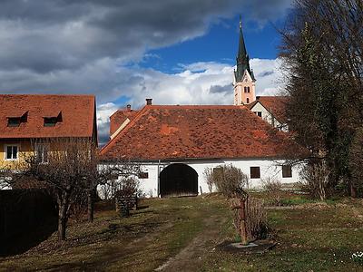 Die erhaltene Gleisdorfer Poststation mit den Stallungen.