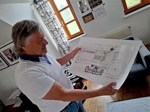 Richard Mayr mit der Originalgrafik