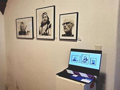 Analoge und digitale Welten, komplementär angeordnet.