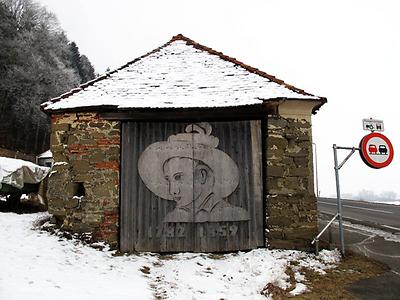 Bildnis des Erzherzog Johann auf einem Scheunentor wenigr Kilometer südlich von Gleisdorf.