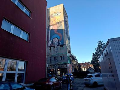 Der Teil des Terrains abseits der Puchstraße. Links - ebenerdig - die Edition Keiper.