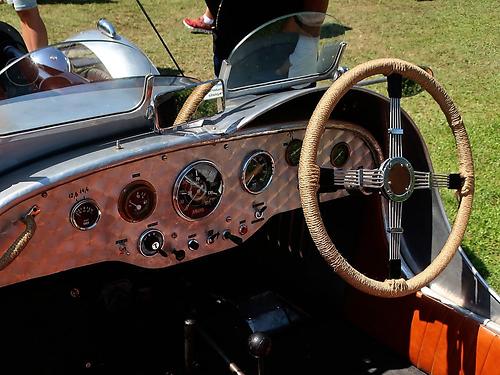 Cockpit eines 1947er Allard M J1 Special beim 23er Schelchenberg-Festival