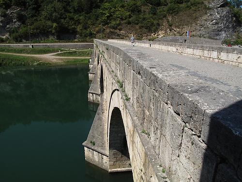 Die Mehmed-Paša-Sokolović-Brücke in Višegrad.
