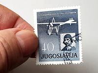 Jugoslawische Sondermarke mit Flugpionier Edvard Rusjan. (Foto: Martin Krusche)