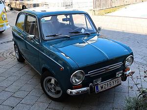 Der Fiat 850 war die Basis, zu der es seinerzeit auch noch ein Coupé, ein Cabrio und diverse Kleinbusse wie -Transporter gab. (Foto: Martin Krusche)