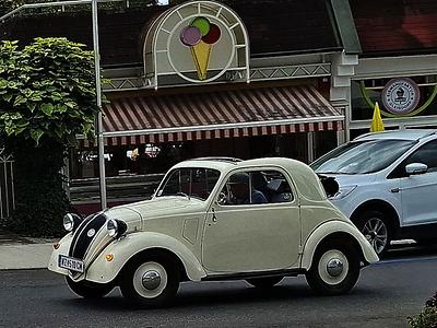 Das ist der historische Fiat 500 Topolino.