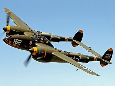 Lockheed P-38 Lightning (Foto: CindyN, CC BY-SA 4.0) height=