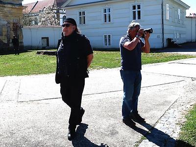 Künstler Luis Siegl (links) und und Fotograf Richard Mayr in Körmend.