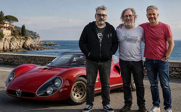 Von links, neben dem Alfa Romeo 33 Stradale: Martin Krusche, Heimo Müller und Norbert Gall. height=