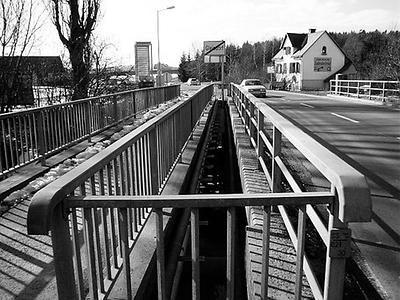 so nicht mehr zu finden. (die neue brücke gefällt mir übrigens hervorragend!)