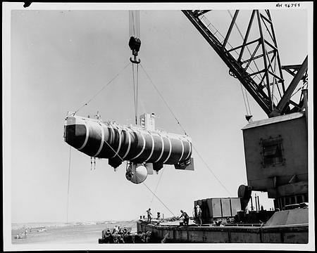 Auguste Piccard konstruierte den Bathyscaph Trieste (Foto: Naval History and Heritage Command, PD)