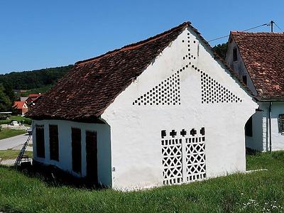 GLD020: Ziegelgitter in Nitscha-Dorf