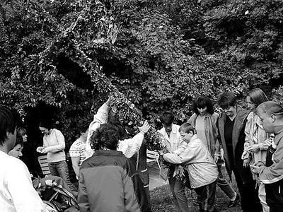 im jahr 2001, als die ASO (allgemeine sonderschule gleisdorf) noch am alten standort in der schillerstraße eingerichtet war,...