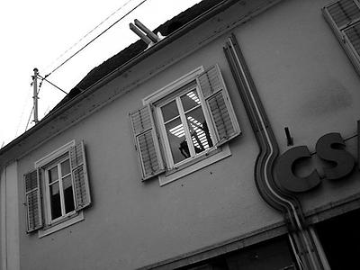 apropos vormalige firma csamay: da hab ich noch ein stück vom schriftzug gefunden.