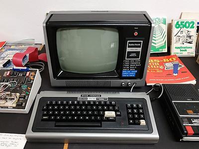 Einer der überhaupt ersten „Heimcomputer“: TRS-80 von 1977