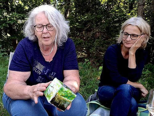 Eva Hollinger (links) und Christa Zmölnig