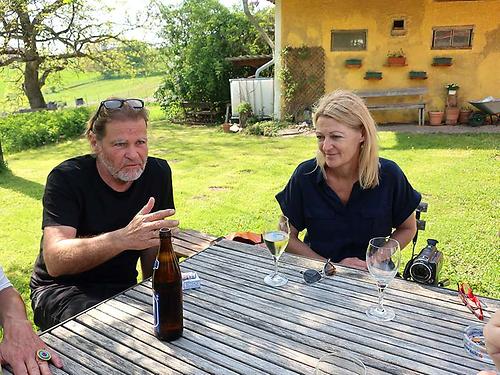 Maler Willi Rast und Initiatorin Ursula Glaeser. (Foto: Martin Krusche)