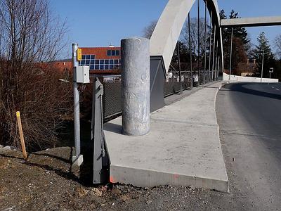 Auch der Meilenstein aus der ersten Hälfte des 19. Jahrhhunderts hat einen neuen Standort erhalten. (Foto: Martin Krusche)