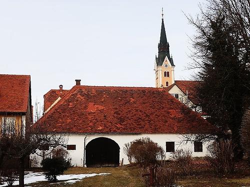 Eine bedeutende Schnittstelle: die Gleisdorfer Poststation an der alten Ungarnstraße (Graz-Ofen) als eine Relaisstation für Kommunikation und Transport, eine Plattform für weiterführende Zeichensysteme.